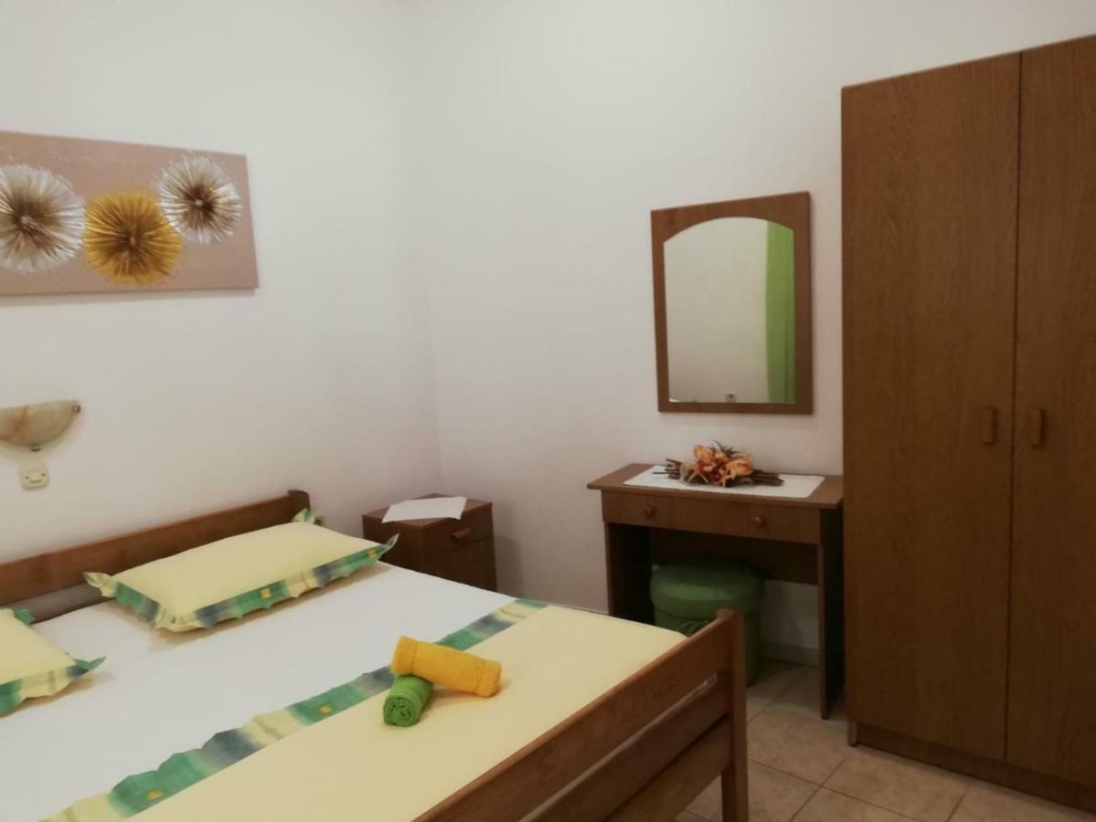 Apartment Center Tonka Makarska Exteriör bild