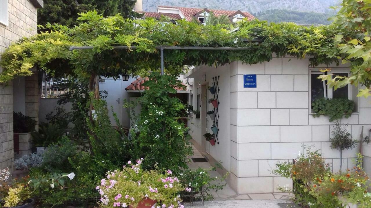 Apartment Center Tonka Makarska Exteriör bild