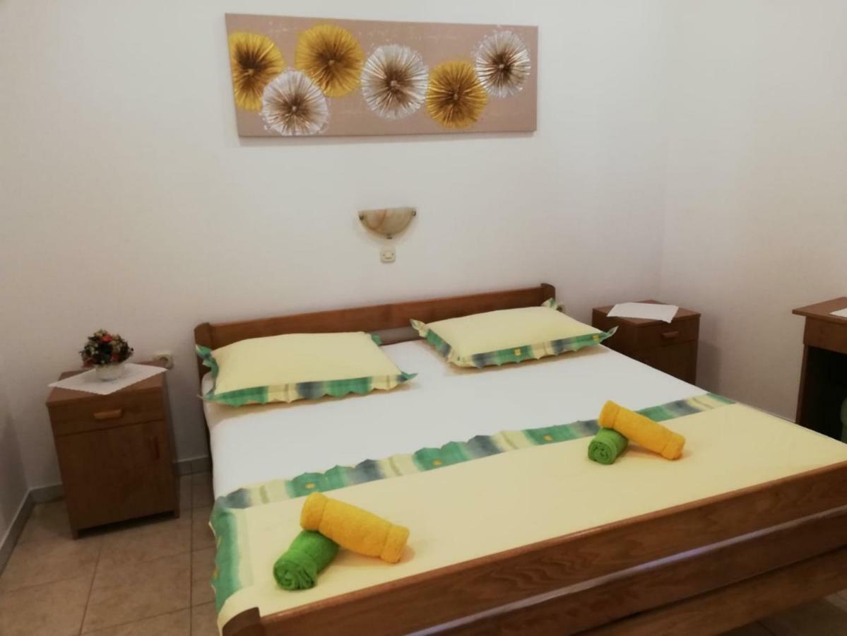 Apartment Center Tonka Makarska Exteriör bild